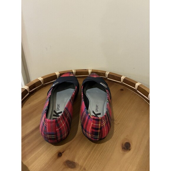ANNE KLEIN SPORT RED PLAID FLATS SIZE 8M NEW - Picture 3 of 5